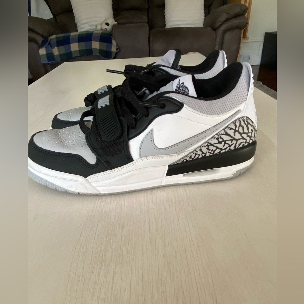Jordan Legacy 312 Low